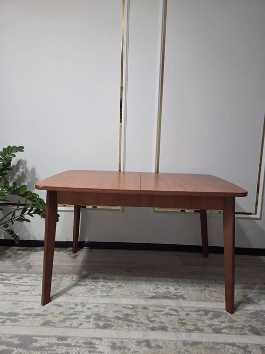 Продам стол кухонный