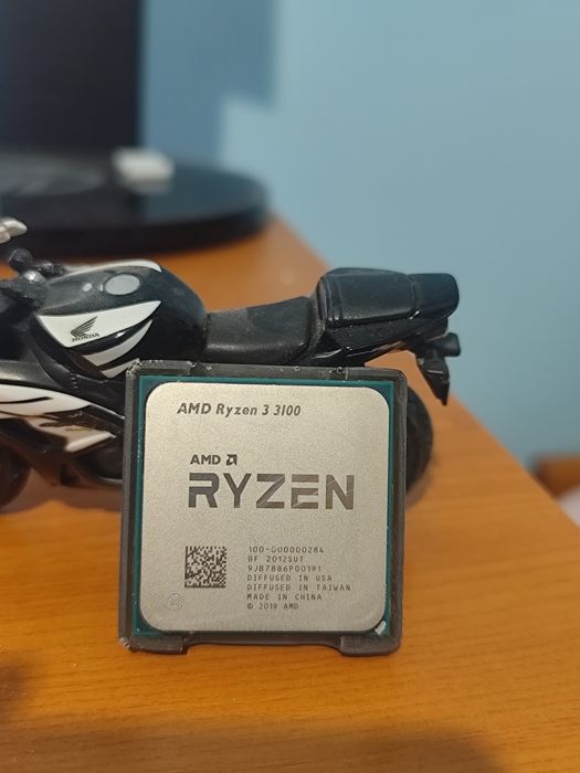 Ryzen 3 3100 процесор