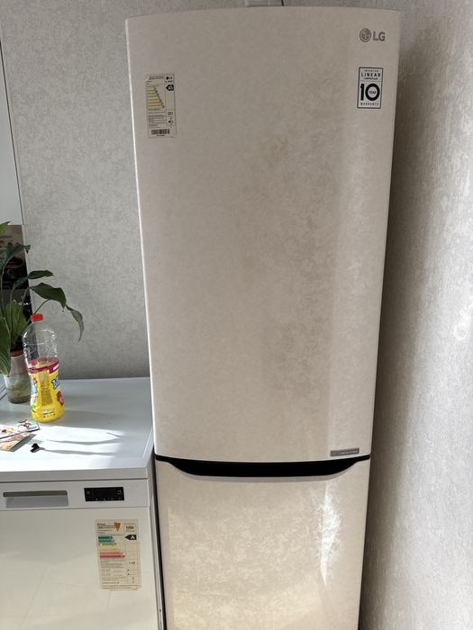 Холодильник в хорошем состоянии