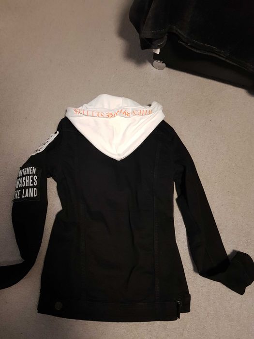 Geaca de blugi superba s noua