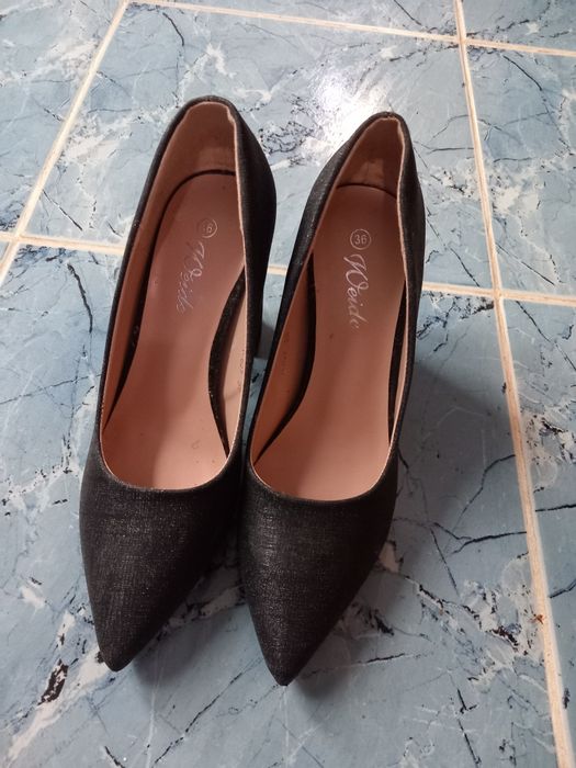 Pantofi stileto negri
