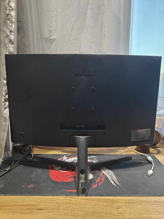 Монитор Samsung 27"