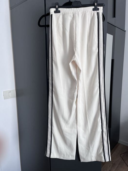 Vand pantaloni Zara