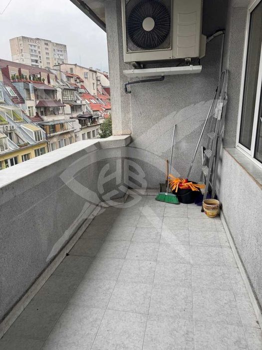 Дава се под наем Тристаен апартамент в София, Стрелбище - 111 кв.м за 760 € - Снимка #13