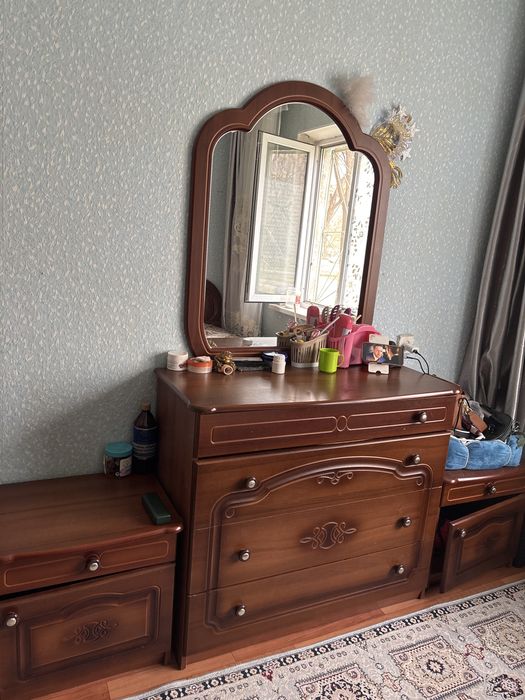 Спальный гарнитур