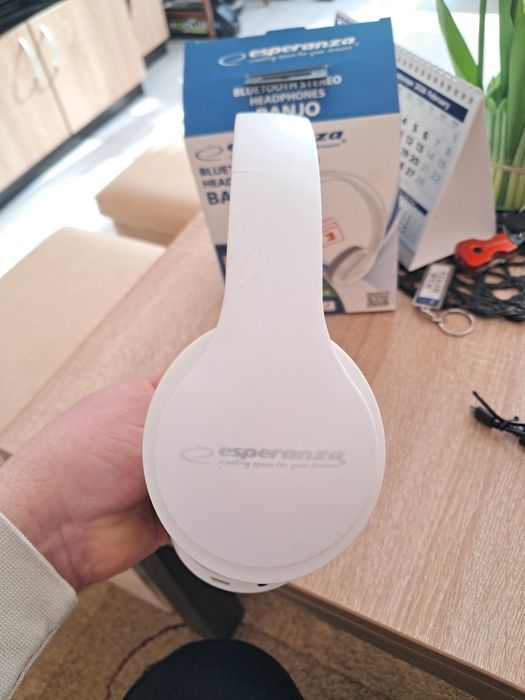 продавам слушалки за bluetooth