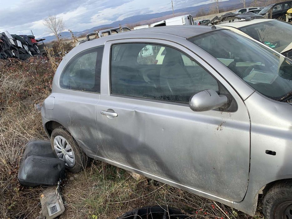 Nissan Micra 2005 на части