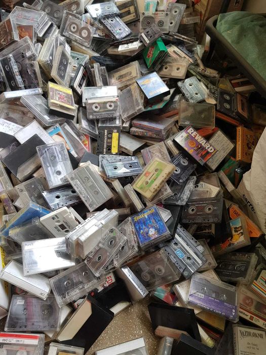 100 x Casete audio muzica - diferite tipuri se dau ca atare pentru inregistrari multe originale romanesti muzica petrecere pop rock unele noi sigilate