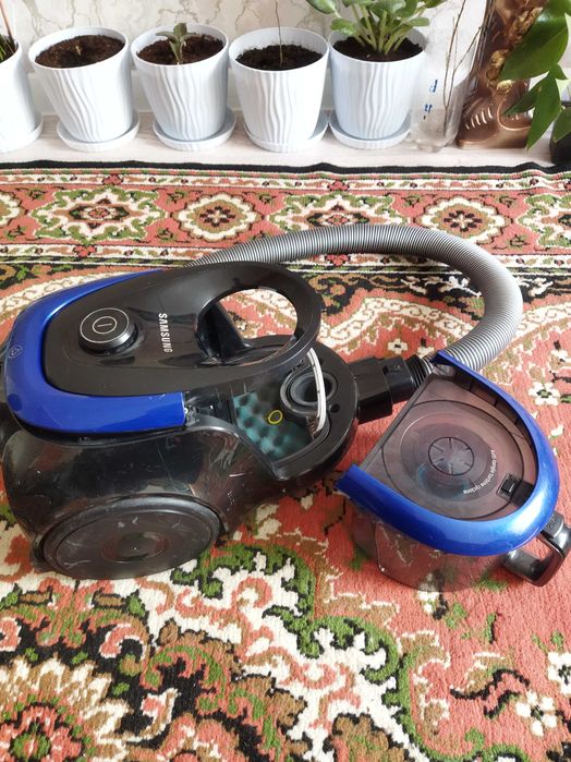 Пылесос Samsung .