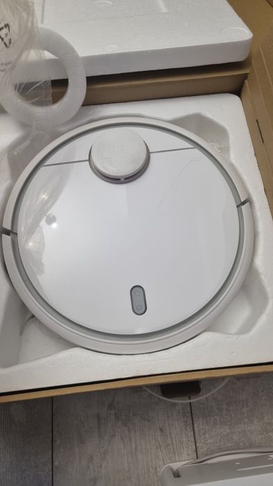 Робот пылесос (Xiaomi robot vacuum )