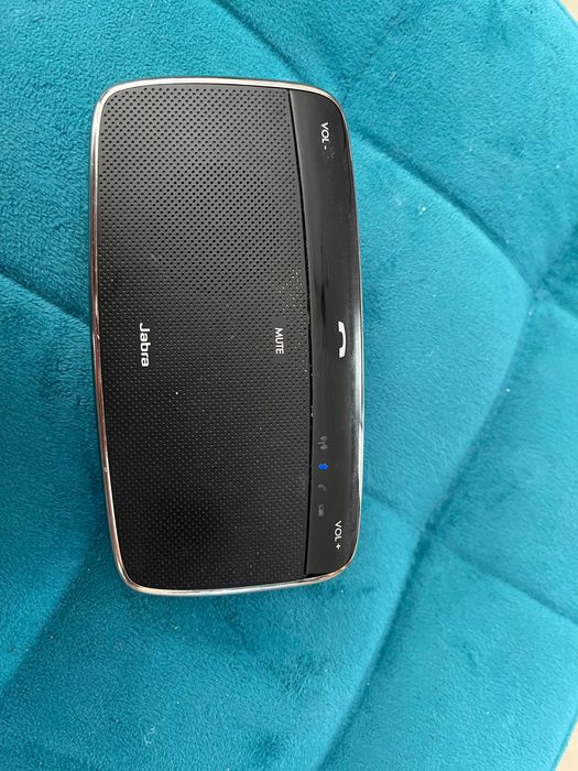 CarKit BT Jabra Cruiser 2 HFS002 clipsare la parasolar transmitator FM