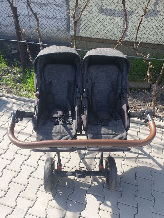 Carucior Copii Gemeni