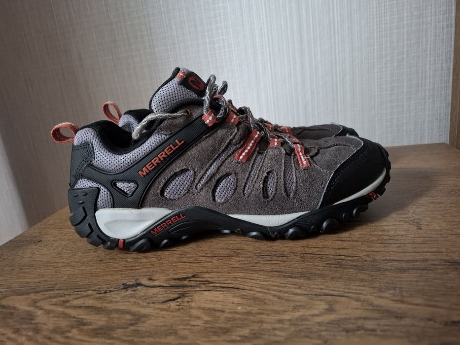 Merrell мъжки обувки 41 номер.