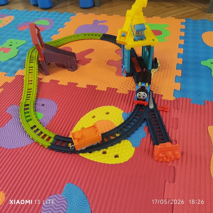 Влакчето Томас и кранът - fisher price