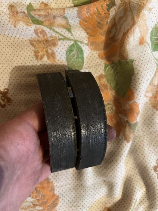 Продам мото колодки