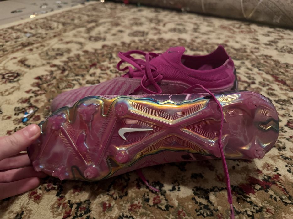 Фиолетовые фантомы найк