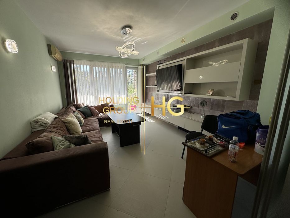 Продава се Четиристаен апартамент в Варна, Левски - 100 кв.м за 1800 €/кв.м - Снимка #2