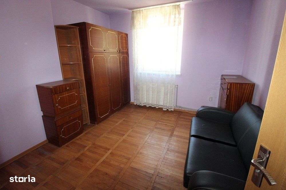 Vând apartament 2 camere în Hunedoara, zona OM-Pța.Eliberării, et. 1 — fotografia 2