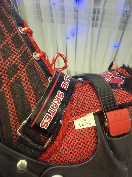 Коньки в отличном состоянии , одевались пару раз