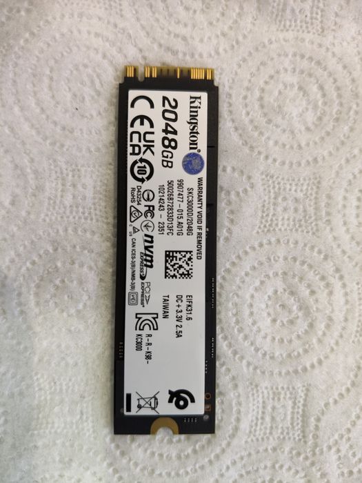 Продам SSD 2 TB Kingston