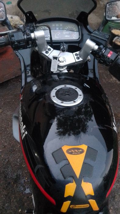 Кавазаки ГПЗ 500