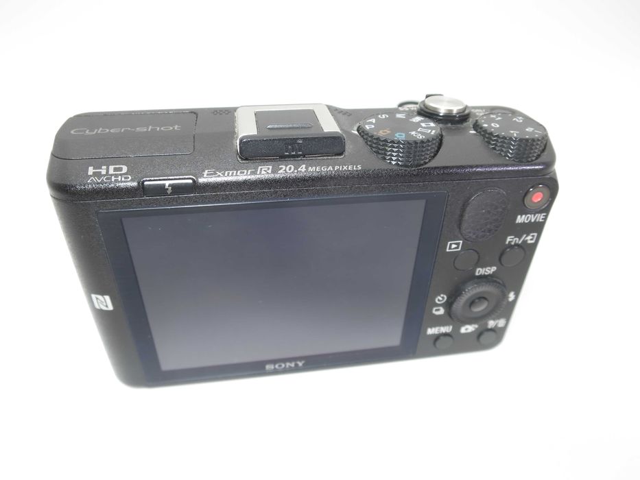 Sony Cyber-shot DSC HX60 компактен цифров фотоапарат в черен цвят, дигитална камера 30x Оптичен зум Sony G, 20.4 MP, Wi-Fi, NFC в отлично състояние