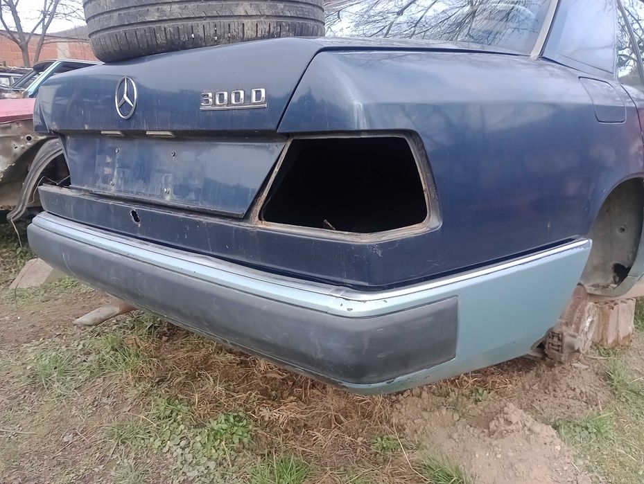 Piese pentru Mercedes W124 300 D