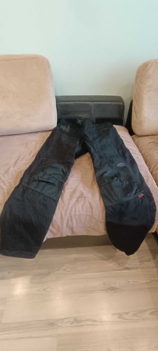 Продавам мото екипировка