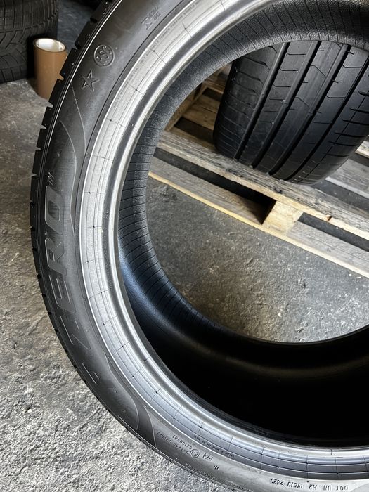 4 anvelope vara NOI Bmw X5 , X6 , 315/35/21 + 275/40/21 , Pirelli , RunFlat cu steluta * , DOT 2023