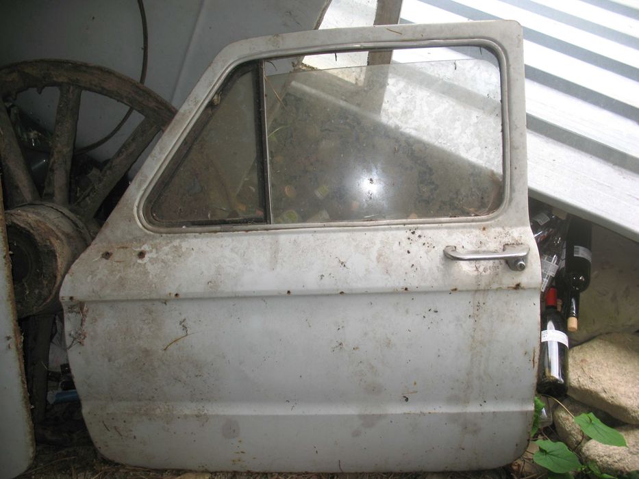 Кола за части:ЗАЗ 968/ ЗАЗ965/ Запорожец/ Зазка