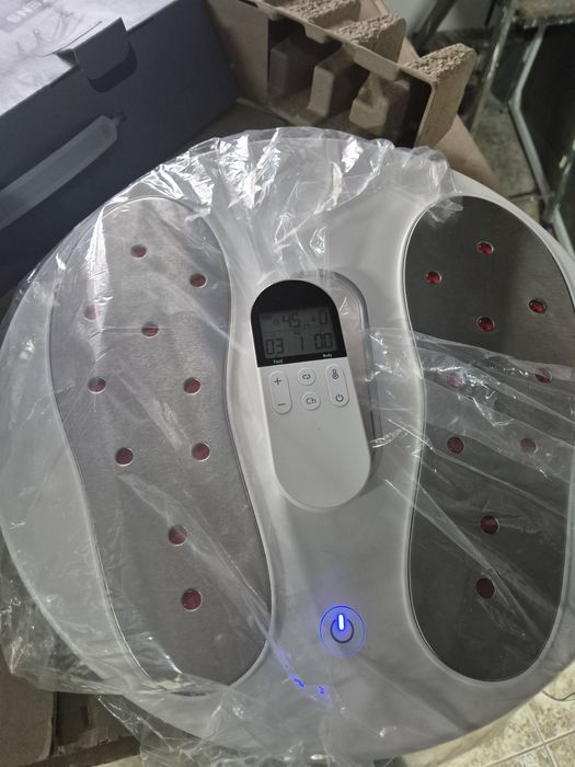 TENS ЕМS масажор за крака с дистанционно и отопление