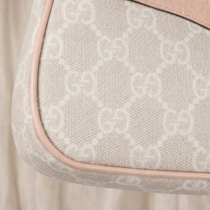 УНИКАЛНА чанта на Gucci за 100 Евро