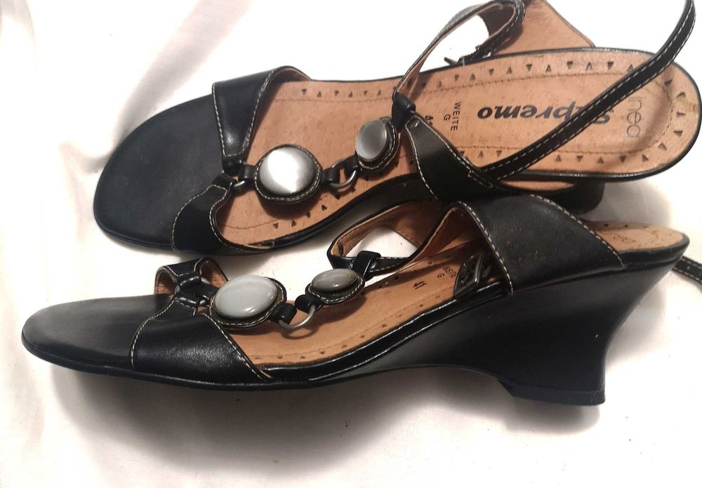 Vand sandale de dama negre, din piele, marimea 41, noi