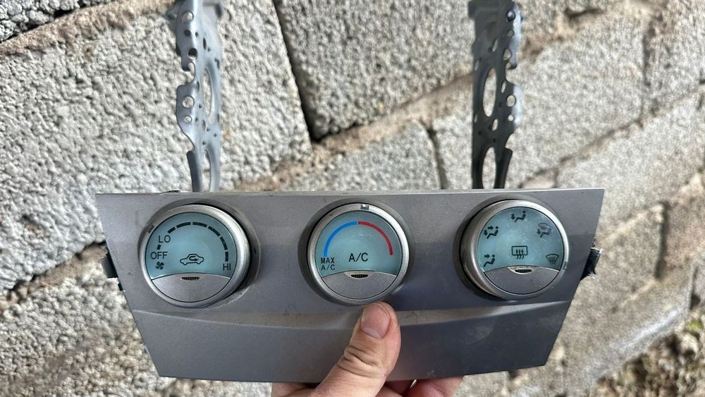 Тойота камри 40 se