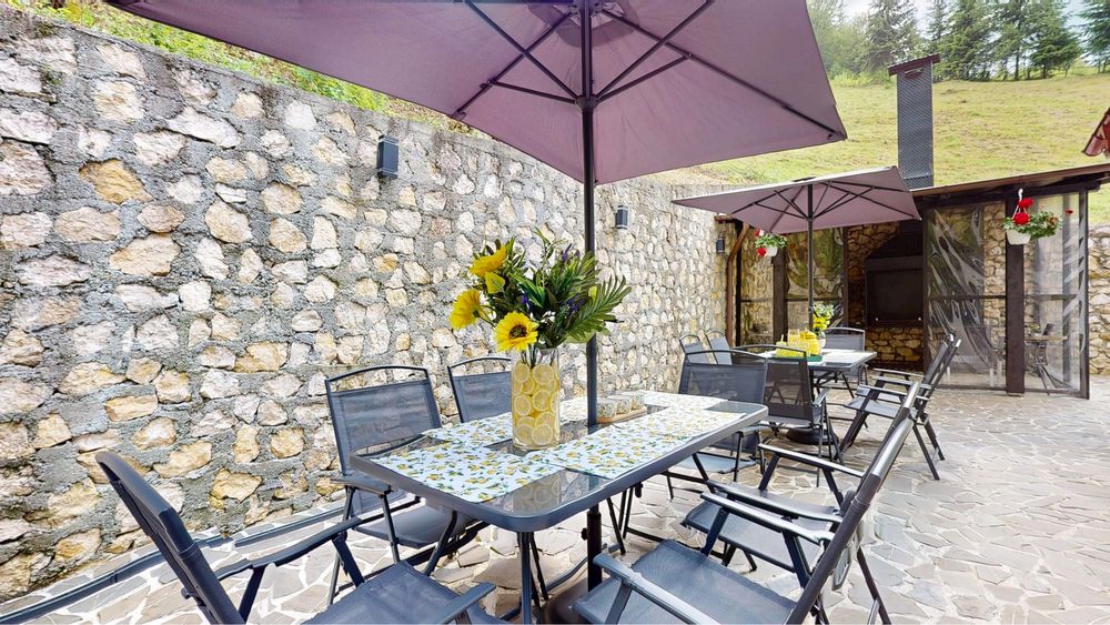 Oferta cazare Dambovicioara,Eden Chalet !!!