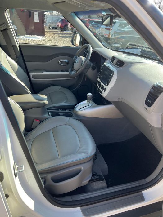 Kia Soul electric avariat, AVARIATE