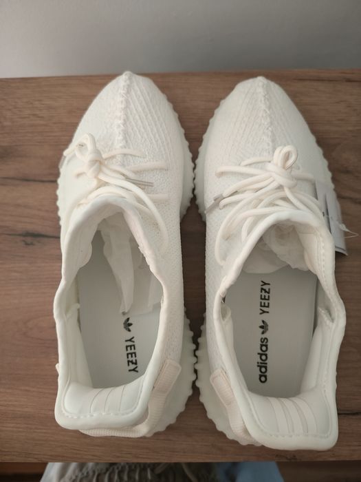 Yezzy Boost 350 V2 mărimea 41 1/3
