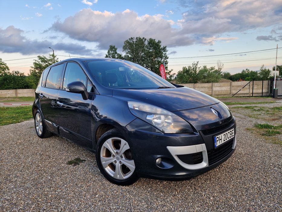 RENAULT Scenic