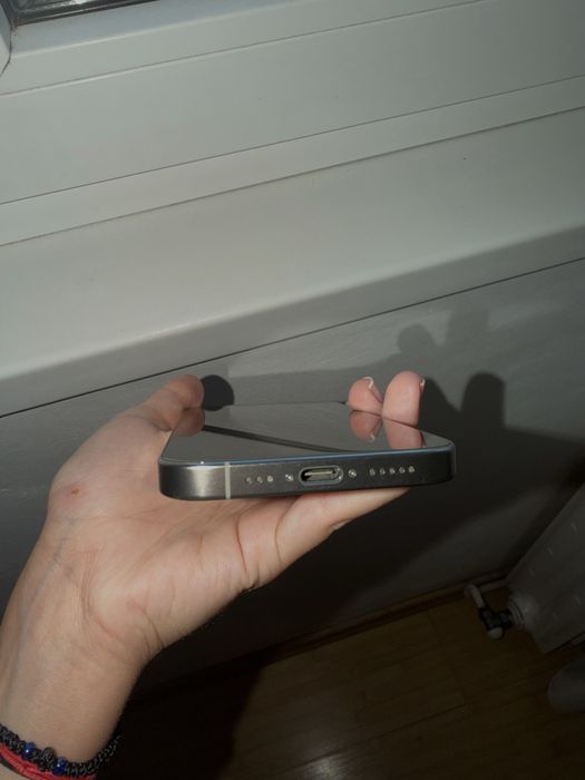 Iphone 15 PRO 128 GB 30% bat