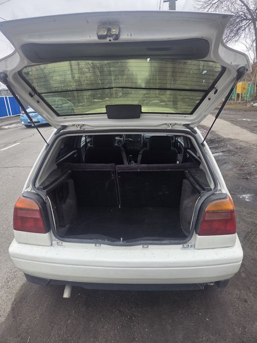 Продам гольф 93 год