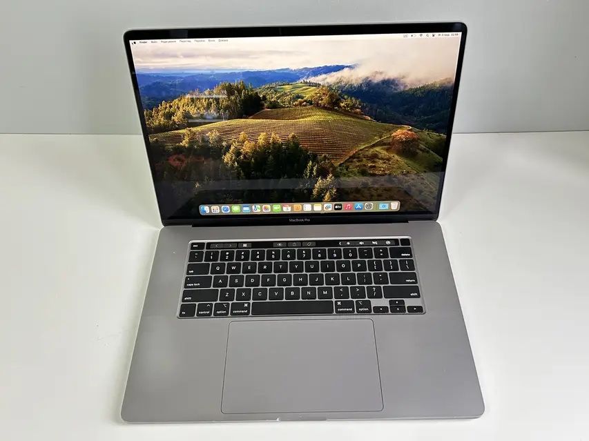 Macbook pro 2019 i9 9980 HK 32/1TB/8vcard