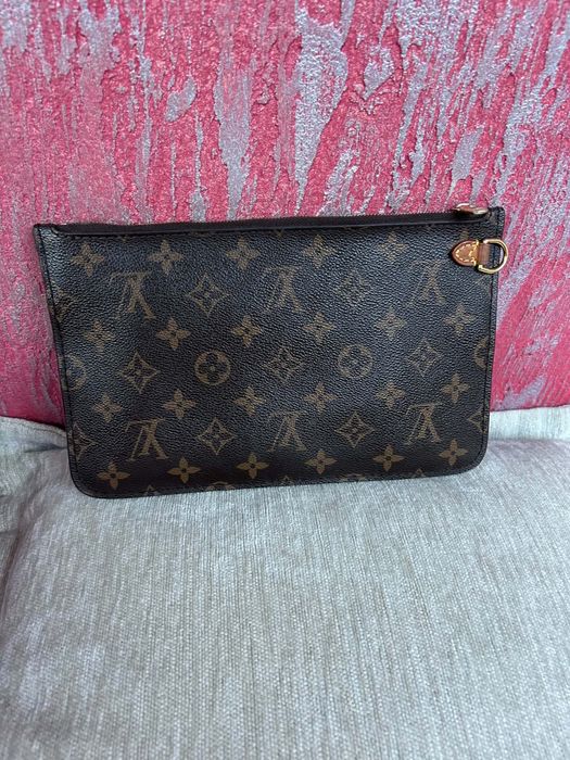 Оригинален клъч Louis Vuitton