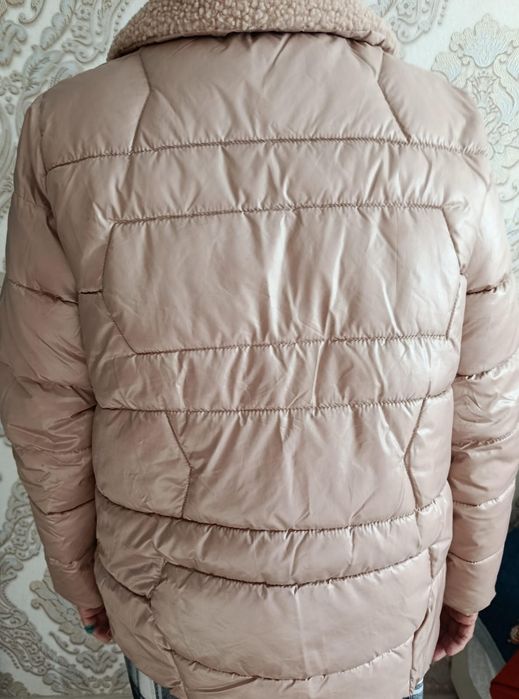 Срочно продам куртка осень