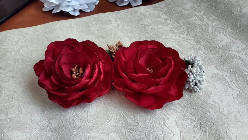 Шикарные бантики для школьниц