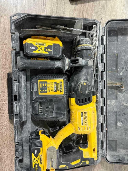 DeWALT DCH033N  Перфоратор