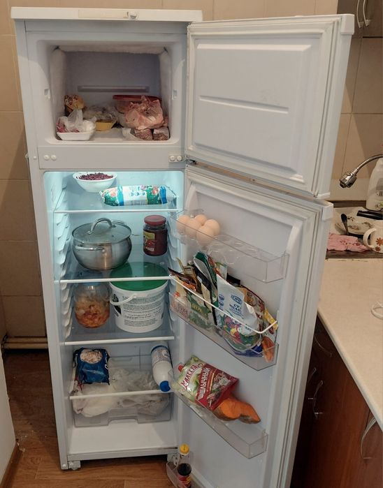 Продам холодильник