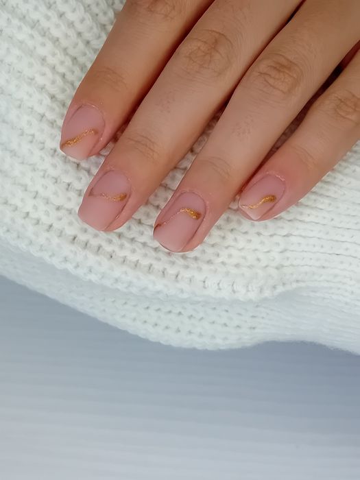 Unghii cu gel,oja semi-Iași,Locuri Libere! Seriozitate!