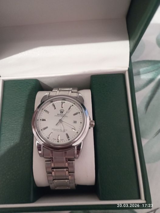 Срочно продам чясы ручные