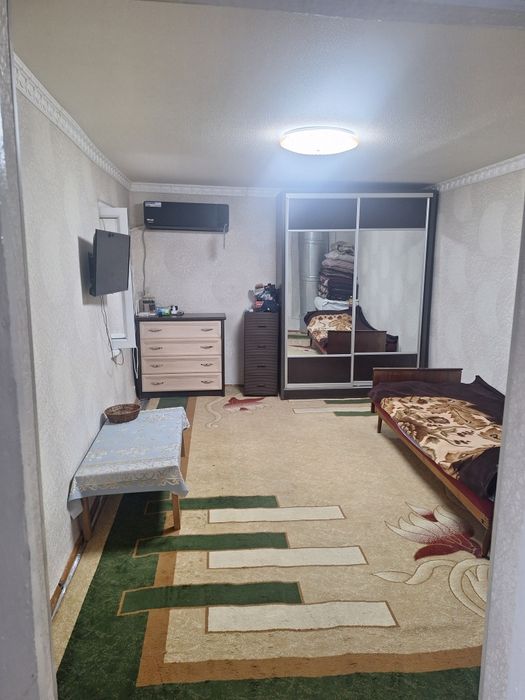 Янгийўлда 3сотиқ ховли сотилади