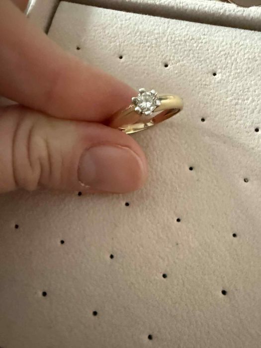 Inel aur galben 14k 2,2 grame cu diamant de 0.31 si certificat